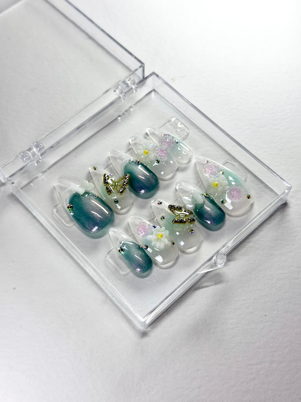 Butterfly Garden - Press On Nails