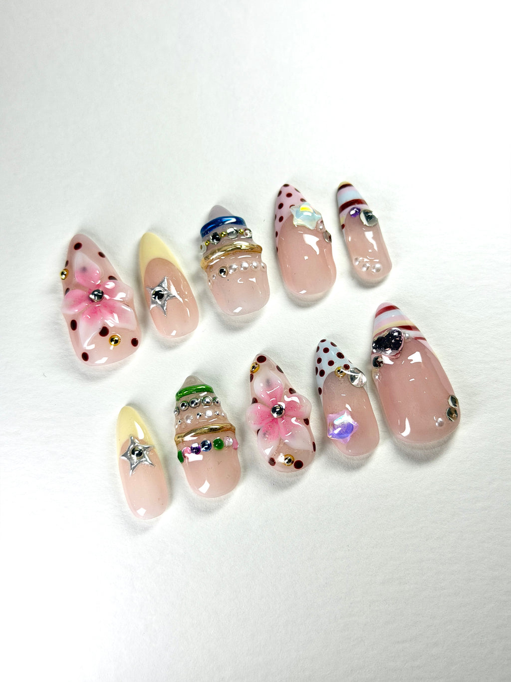 Midnight Sun - Press On Nails