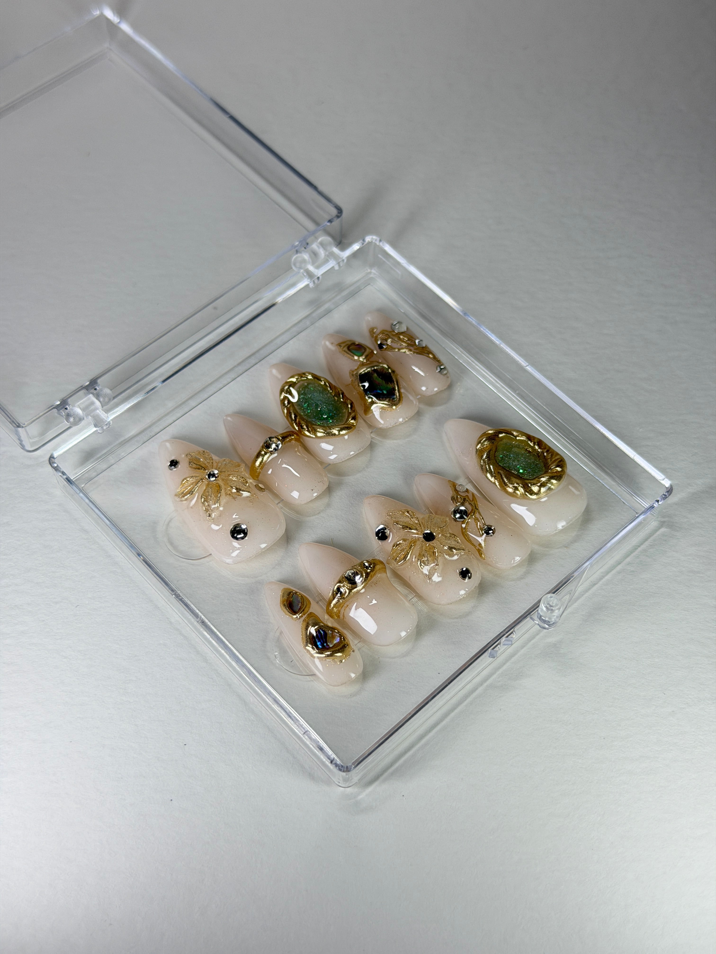 Enchanted - Press On Nails
