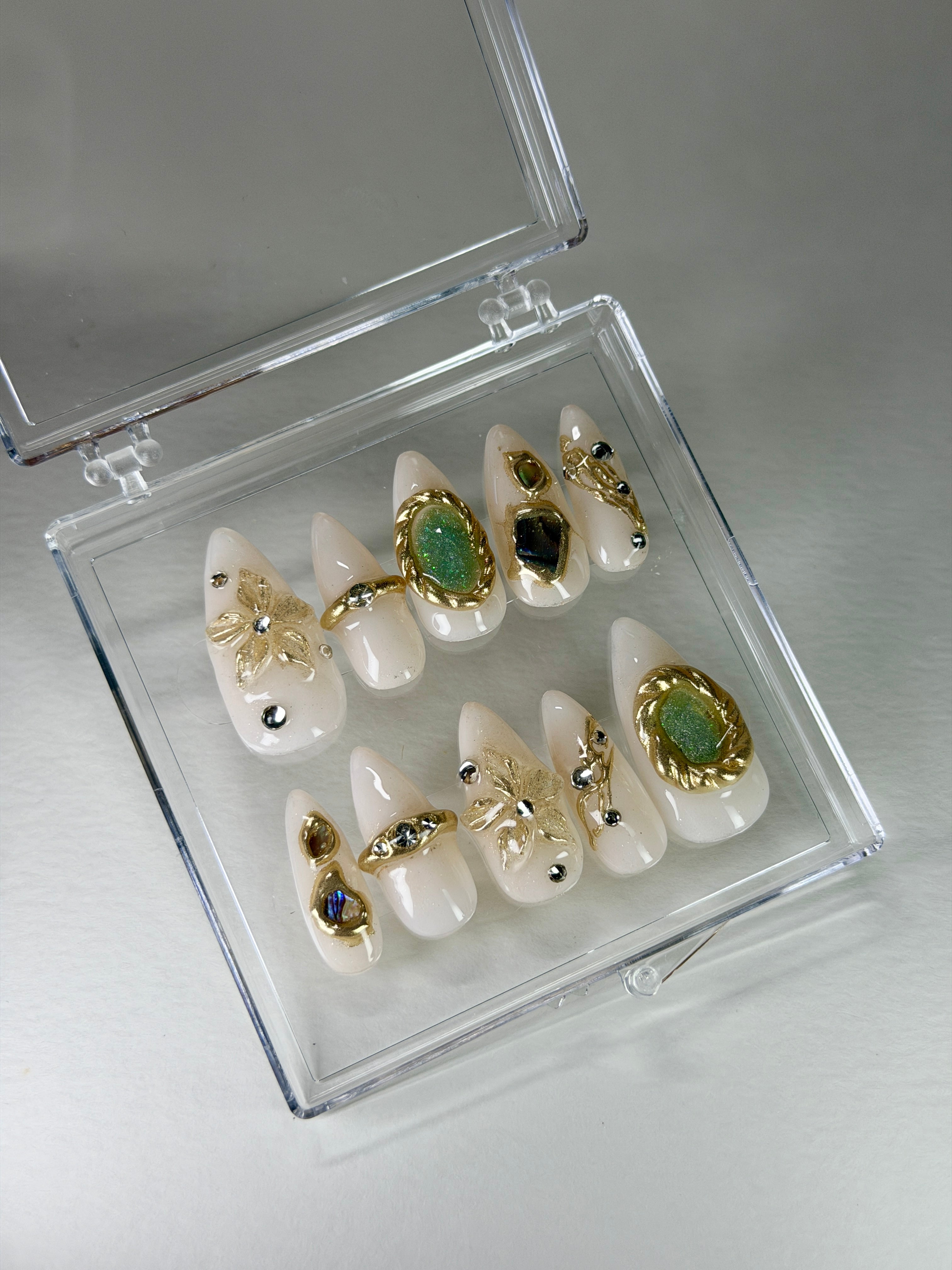 Enchanted - Press On Nails