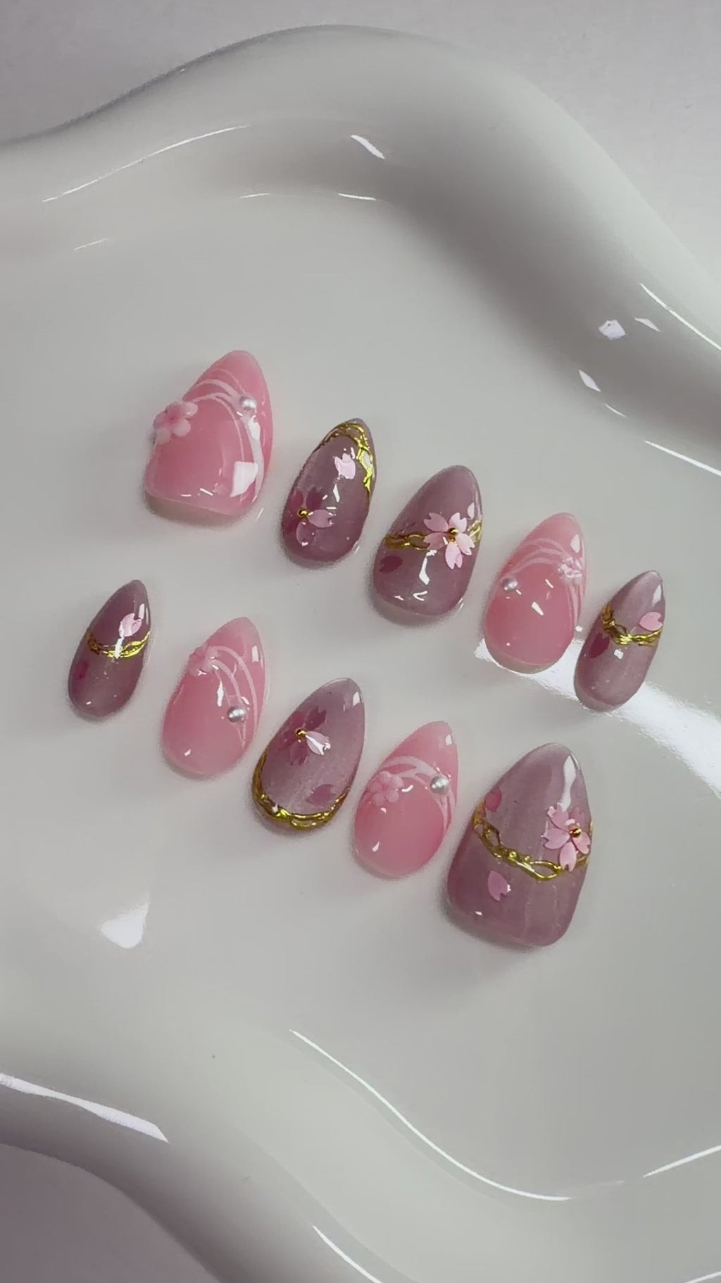 Hanami - Press On Nails